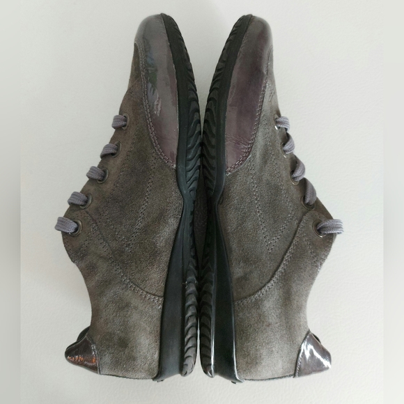 Geox Women's Grey Leather Sneakers - EU 39 - Picture 8 of 11